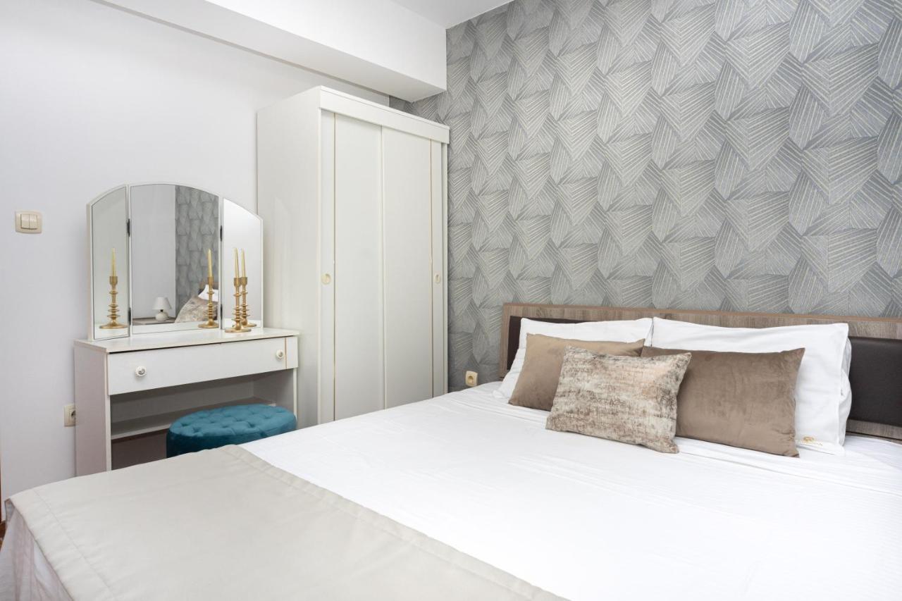 Apartments Adeona Tivat Ngoại thất bức ảnh
