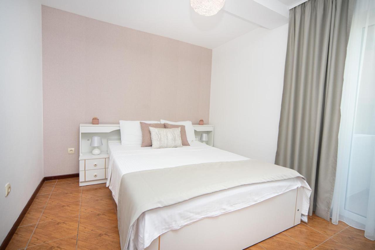 Apartments Adeona Tivat Ngoại thất bức ảnh